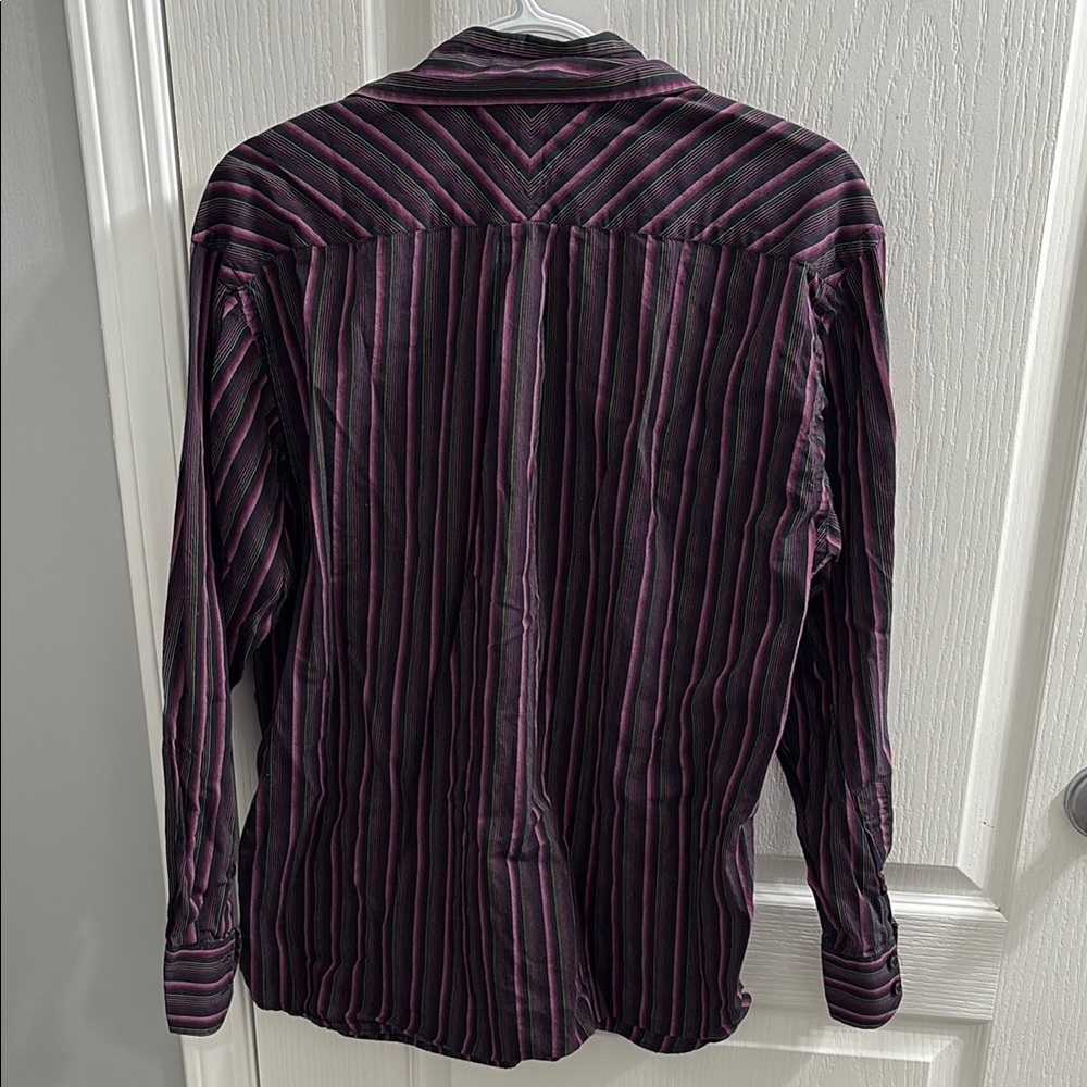 Tommy Hilfiger Black and Pink Casual Button Down Shirt - Picture 4 of 4